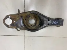 Рычаг подвески передний левый Toyota Crown GS141