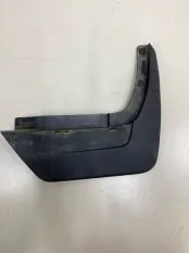Брызговик задний правый Renault Duster 2