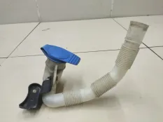 Заливная горловина бачка омывателя Skoda Octavia