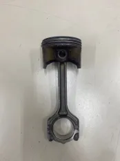 Поршень с шатуном Mitsubishi Lancer 10 CY2A СЕДАН