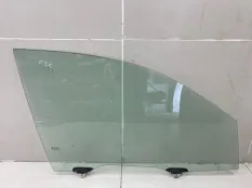 Стекло двери переднее правое Mitsubishi Outlander