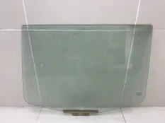 Стекло двери заднее левое УАЗ Патриот
