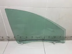 Стекло двери переднее правое Renault Megane 3