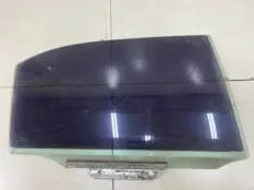 Стекло двери заднее правое Toyota Corolla E120