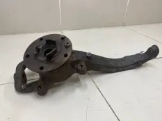 Кулак поворотный передний правый Volkswagen