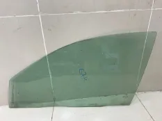 Стекло двери переднее левое Ford Mondeo 3 B4Y