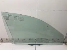 Стекло двери переднее правое Mitsubishi Lancer 9