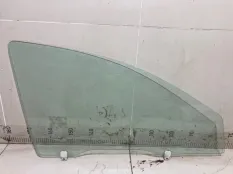 Стекло двери переднее правое Mitsubishi Lancer 9