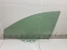 Стекло двери переднее левое Mazda 6 3