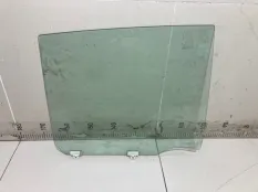 Стекло двери заднее правое Nissan Tiida C11