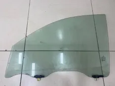Стекло двери переднее левое Mitsubishi L200 4