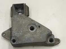 Кронштейн двигателя правый Renault Kangoo 1