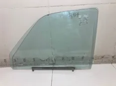 Стекло двери переднее левое Toyota 4Runner 2 N130