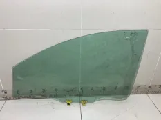 Стекло двери переднее левое Nissan Micra K12