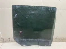 Стекло двери заднее правое Hyundai Santa Fe 1 SM