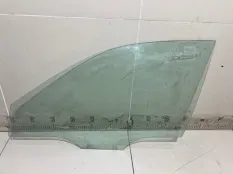 Стекло двери переднее левое Kia Spectra SD