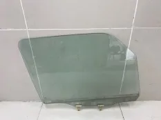 Стекло двери переднее правое Suzuki Wagon R Plus