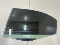 Стекло двери заднее левое ГАЗ Волга Сайбер EDZ
