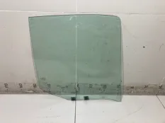 Стекло двери заднее правое Renault Symbol 1 K4J