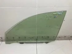 Стекло двери переднее левое Toyota Rav4 XA30