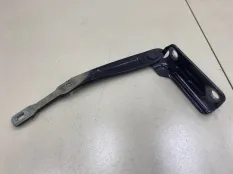 Петля капота правая Renault Duster 1