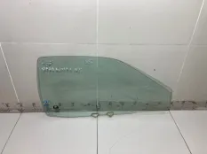 Стекло двери переднее правое Nissan Almera 1