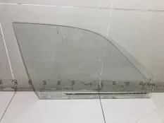 Стекло двери переднее правое Volkswagen Passat B3