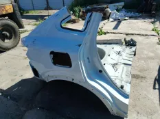 Крыло заднее правое Renault Arkana