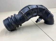 Патрубок воздушного фильтра Лада Гранта