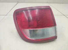 Фонарь наружный задний левый Nissan Expert YD22