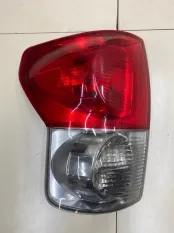 Фонарь задний левый Toyota Tundra 2 До 2009