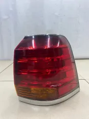 Фонарь наружный задний правый Lexus LX570