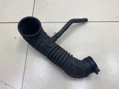 Патрубок воздушного фильтра Hyundai Starex 1 A1