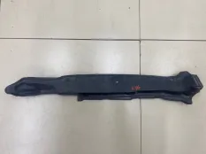 Пыльник крыла передний правый Toyota Land Cruiser