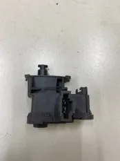 Активатор замка лючка бензобака Volkswagen Touareg