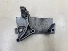 Кронштейн двигателя правый Renault Megane 2 K9K