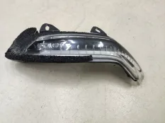 Повторитель поворота в зеркало левый Geely Tugella
