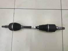Полуось (привод) передний левый Renault Duster 1