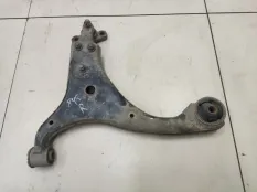 Рычаг подвески нижний передний правый Kia Ceed 1