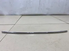 Молдинг решетки в бампер передний правый Skoda