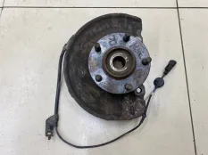 Кулак поворотный передний правый Mitsubishi Lancer