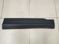 Молдинг двери передний правый Volkswagen Tiguan 2