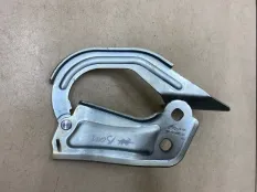 Петля капота левая Ford Focus 3