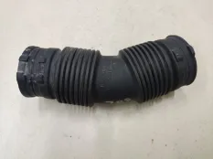 Патрубок воздушного фильтра Renault Duster 1