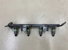 Рейка топливная (рампа) Daewoo Nexia N150 F16D3