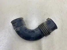 Патрубок воздушного фильтра Renault Duster 1