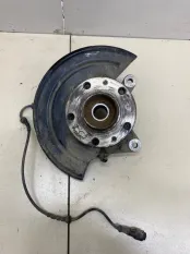 Кулак поворотный передний правый Renault Duster 1