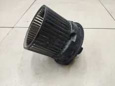 Моторчик отопителя Renault Duster 1 F4RE410 2018