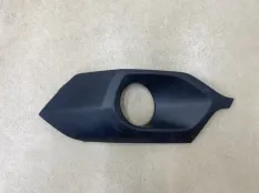 Рамка противотуманной фары правая Mitsubishi