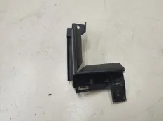 Дефлектор радиатора правый Renault Sandero 2